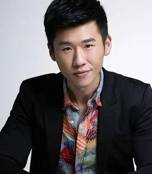 演员王聪的老婆照片,美丽动人,幸福满满